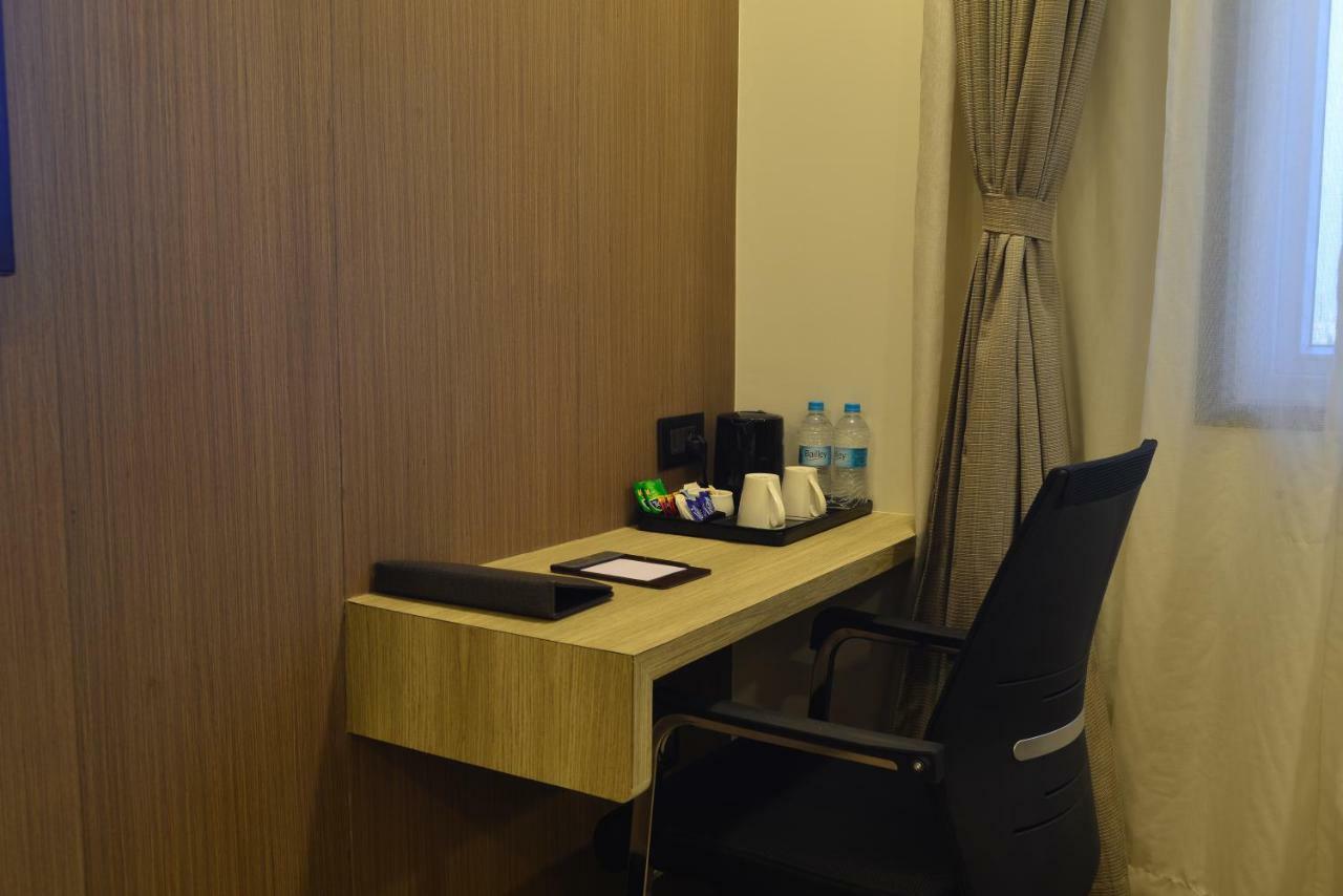 Hotel Jhankar Palace Dhule Ngoại thất bức ảnh